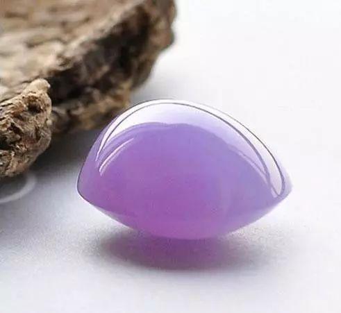 紫色翡翠串吃瓜,揭秘神秘吃瓜背后的故事